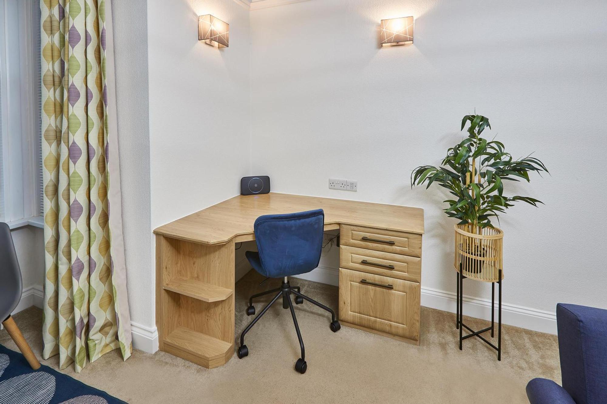 Host & Stay - Thamesview Staines-upon-Thames Buitenkant foto